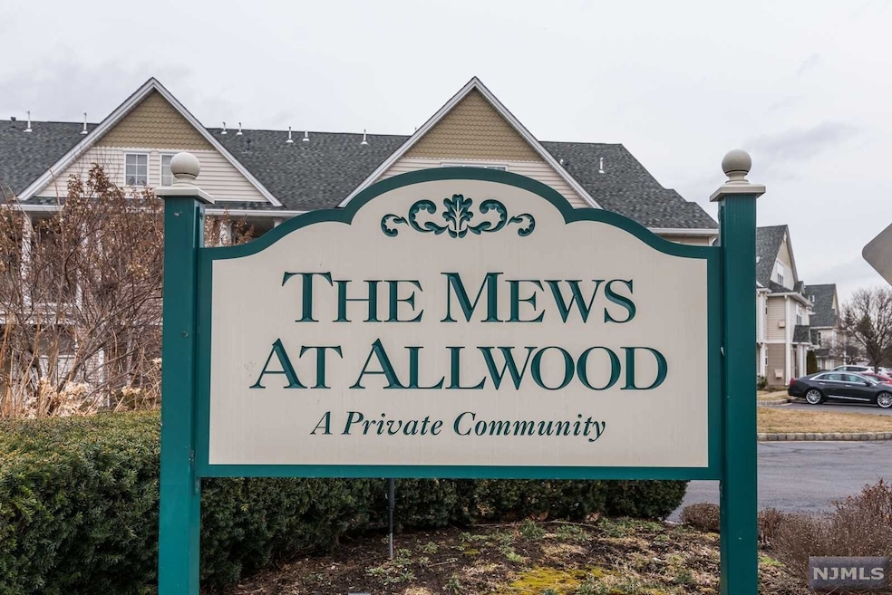 15 Mcclelland Way, Clifton, NJ 07012 - photo 1