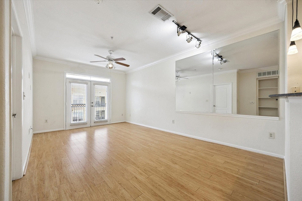 The Valencia unit 440, Houston, TX 77054 - photo 1