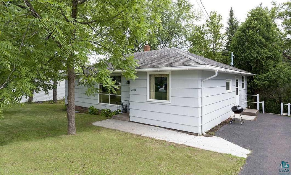 2324 Catskill St, Duluth, MN 55811 - photo 1