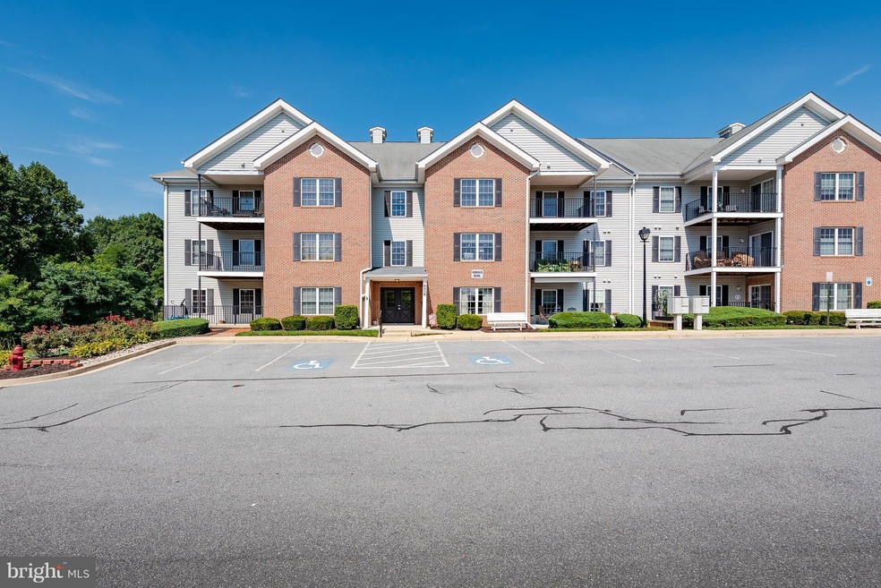 6516 Ridenour Way E unit 1D, Sykesville, MD 21784 - photo 1