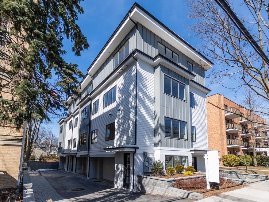 20 Fuller St unit 2, Brookline, MA 02446 - photo 1