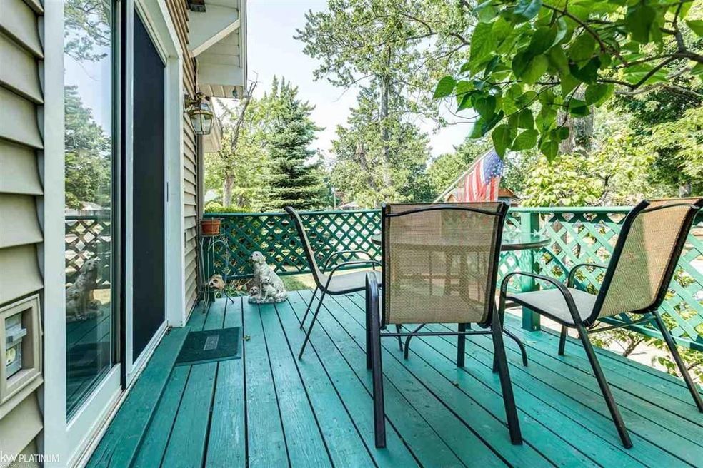 1304 16th St, Port Huron, MI 48060 - photo 1