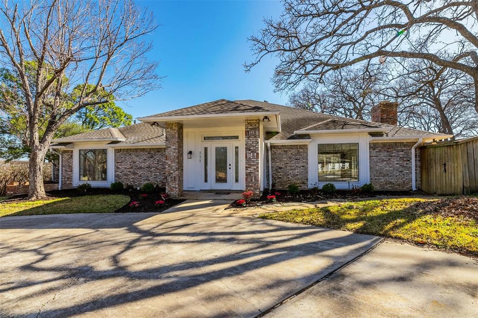 111 Lexington Ln, Denton, TX 76205 - photo 1