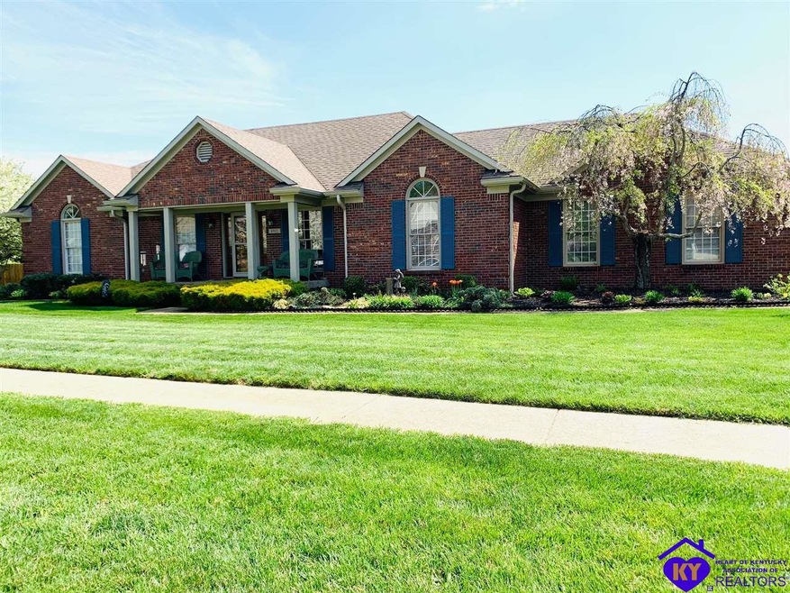 8912 Adams Run Ct, Louisville, KY 40228 - photo 1