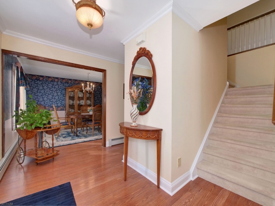 73 Point View Pkwy, Wayne, NJ 07470 - photo 1