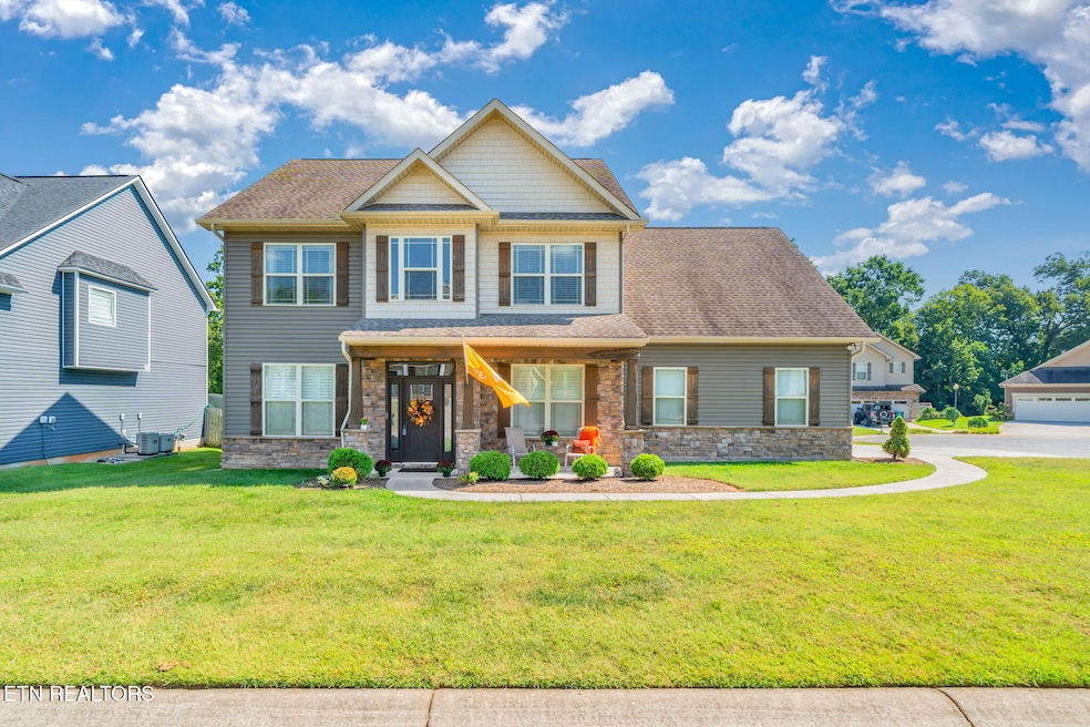 1202 Quicksilver Way