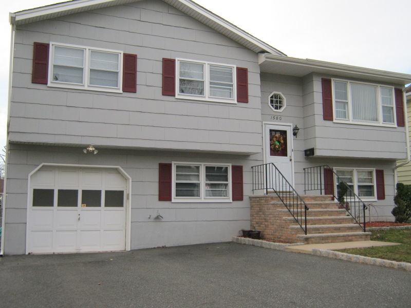 1580 Ridgway St, Union, NJ 07083 - photo 1