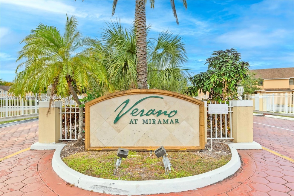 2288 SW 81st Ave unit 2288, Miramar, FL 33025 - photo 1