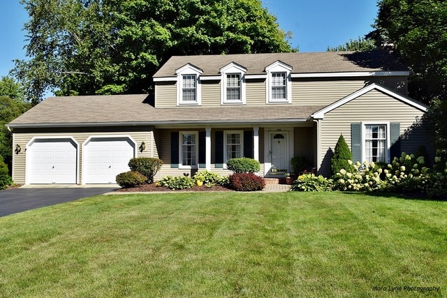 1048 Bluestem Ln, Batavia, IL 60510 - photo 1