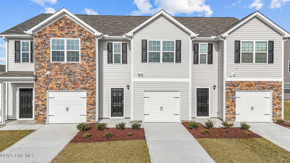 3404 Sunstone Way unit 5, Winterville, NC 28590 - photo 1
