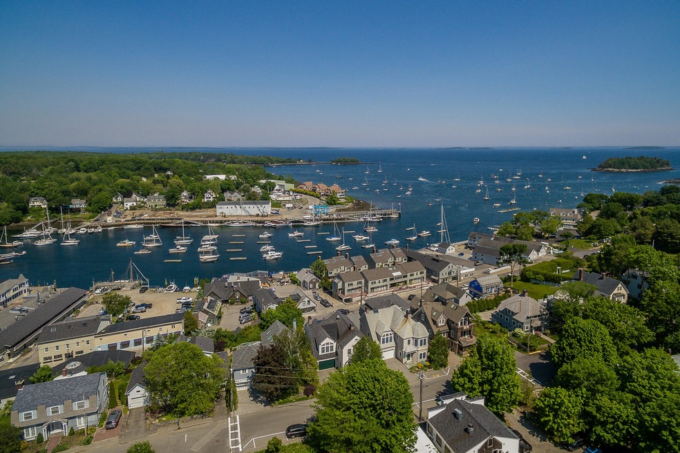 50 Chestnut St, Camden, ME 04843 - photo 1