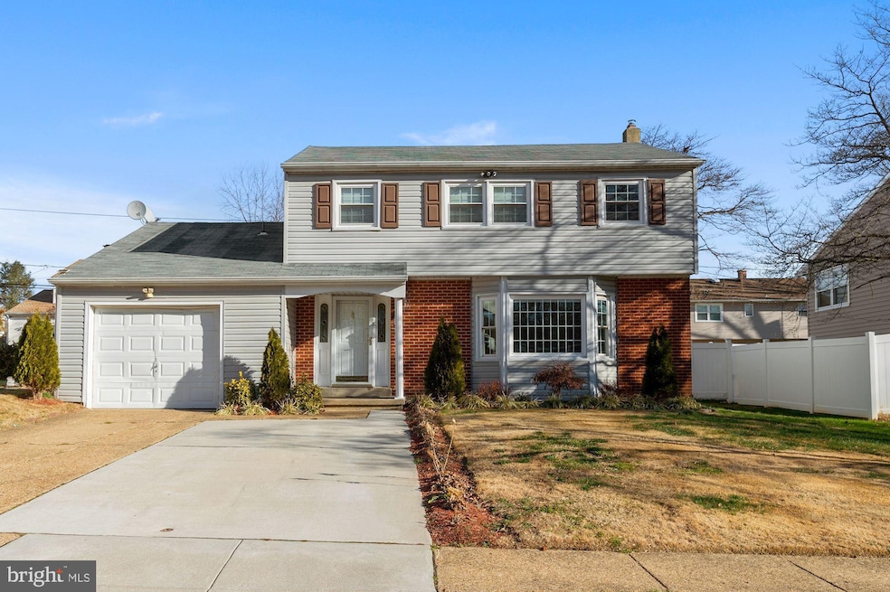 1007 Stonewood Rd, Wilmington, DE 19810 - photo 1