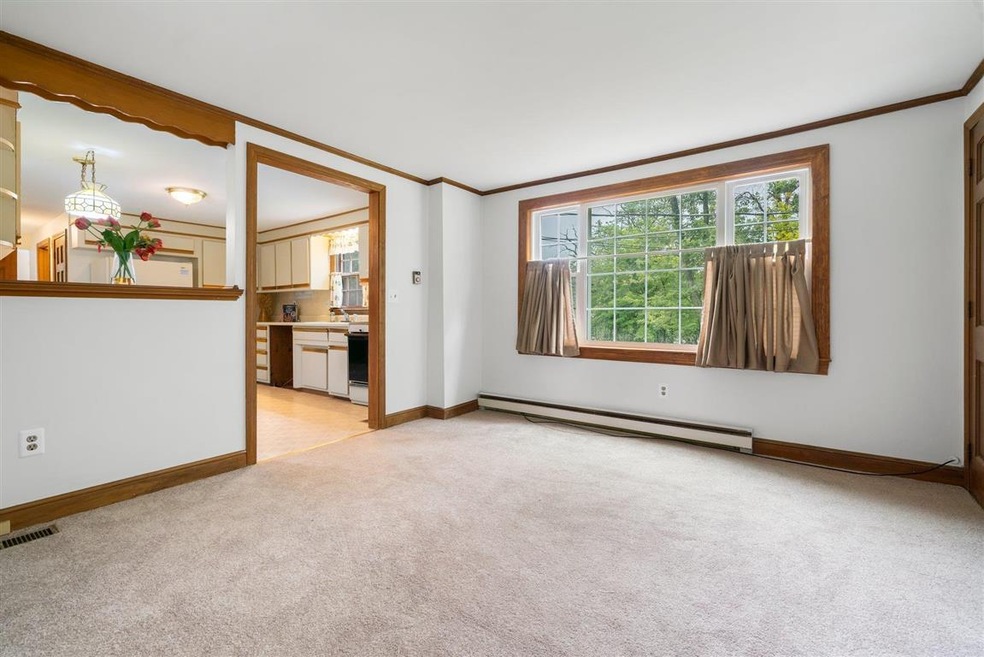 78 Beauview Ave, Nashua, NH 03064 - photo 1