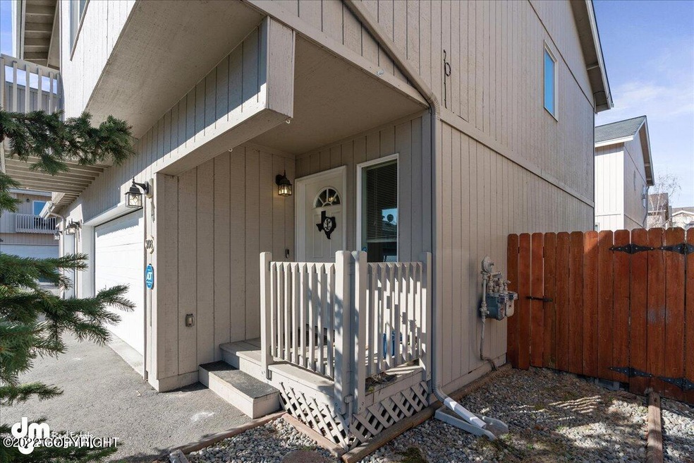 02-Exterior_MAX5788