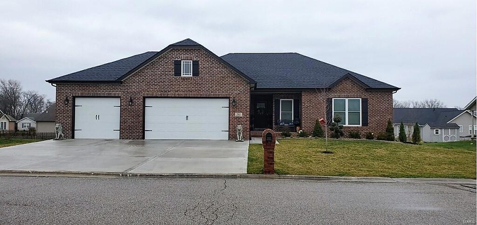 312 Sleeping Indian Dr, Freeburg, IL 62243 - photo 1