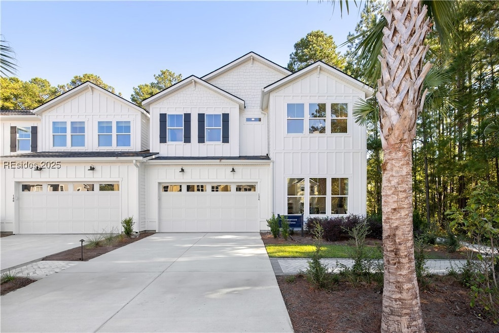 For Sale $699,900 • Co-Listing Agent