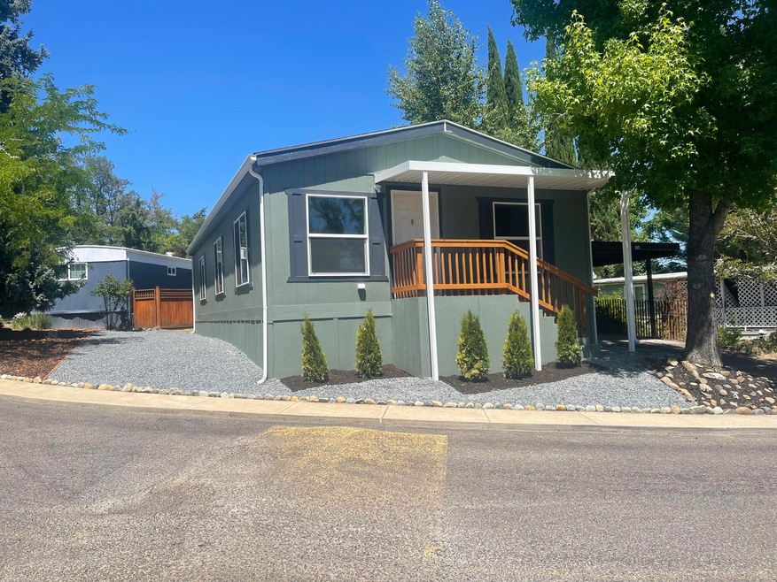 1055 N 5th St unit 103, Jacksonville, OR 97530 - photo 1