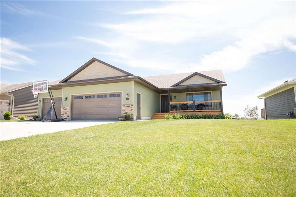 1209 38th St, Spirit Lake, IA 51360 - photo 1