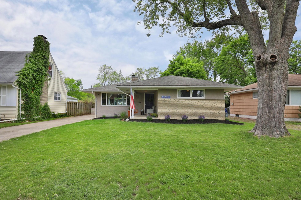791 Brookside Dr, Columbus, OH 43209 - photo 1