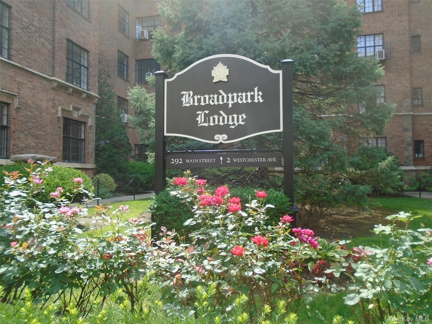 For Sale $229,500 • Co-Listing Agent