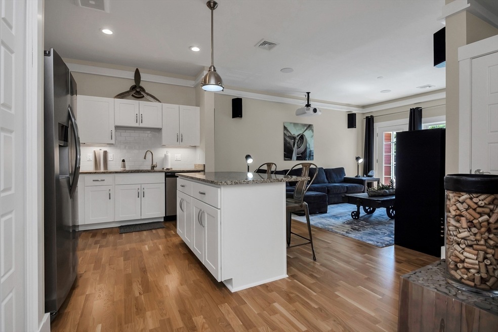 54 Loomis St unit 1201, Bedford, MA 01730 - photo 1