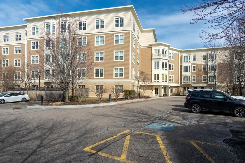 2-14 Saint Paul St unit 307, Brookline, MA 02446 - photo 1