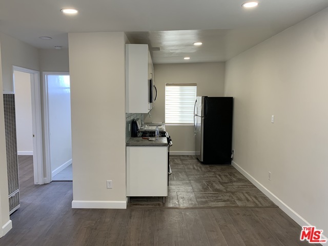 4832 W 17th St unit 6, Los Angeles, CA 90019 - photo 1