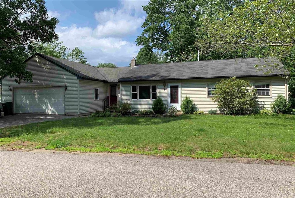 5 Maplewood Ave, Rochester, NH 03867 - photo 1