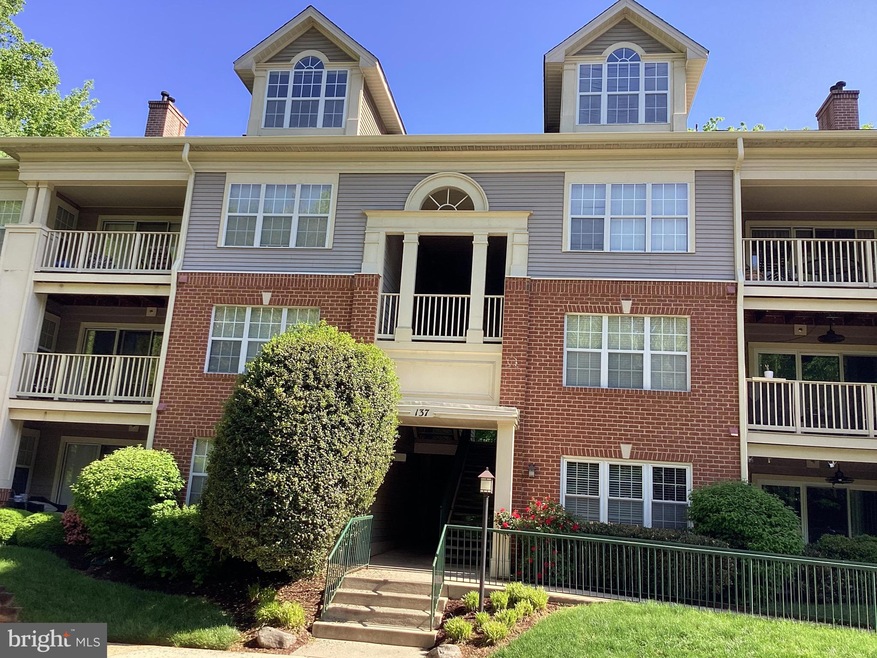 137 Timberbrook Ln unit 302, Gaithersburg, MD 20878 - photo 1