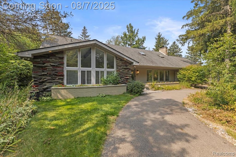For Sale $489,900 • Co-Listing Agent