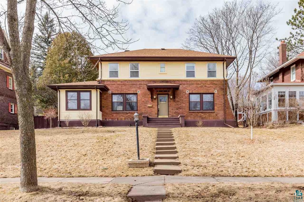 3013 E 1st St, Duluth, MN 55812 - photo 1