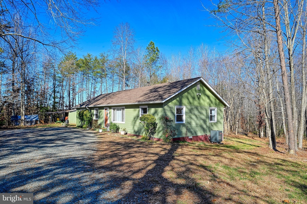 589 Three Chopt Rd, Kents Store, VA 23084 - photo 1