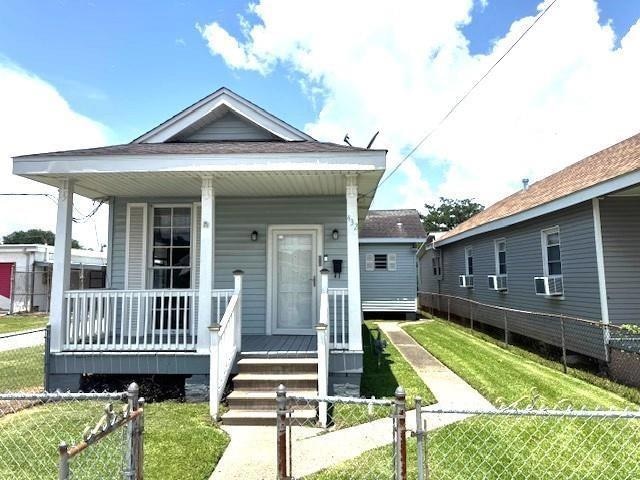 432 Avenue A None, Westwego, LA 70094 - photo 1