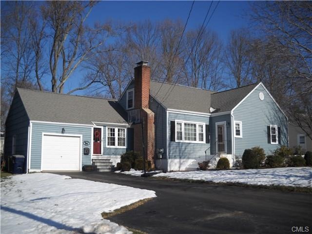 48 Inwood.  Prime family neighborhood in a very co