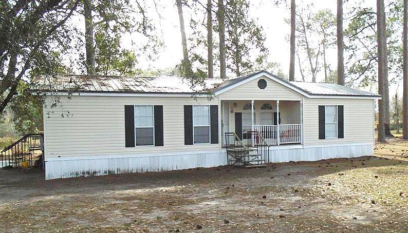 104 Lindale Ave, Moultrie, GA 31788 - photo 1