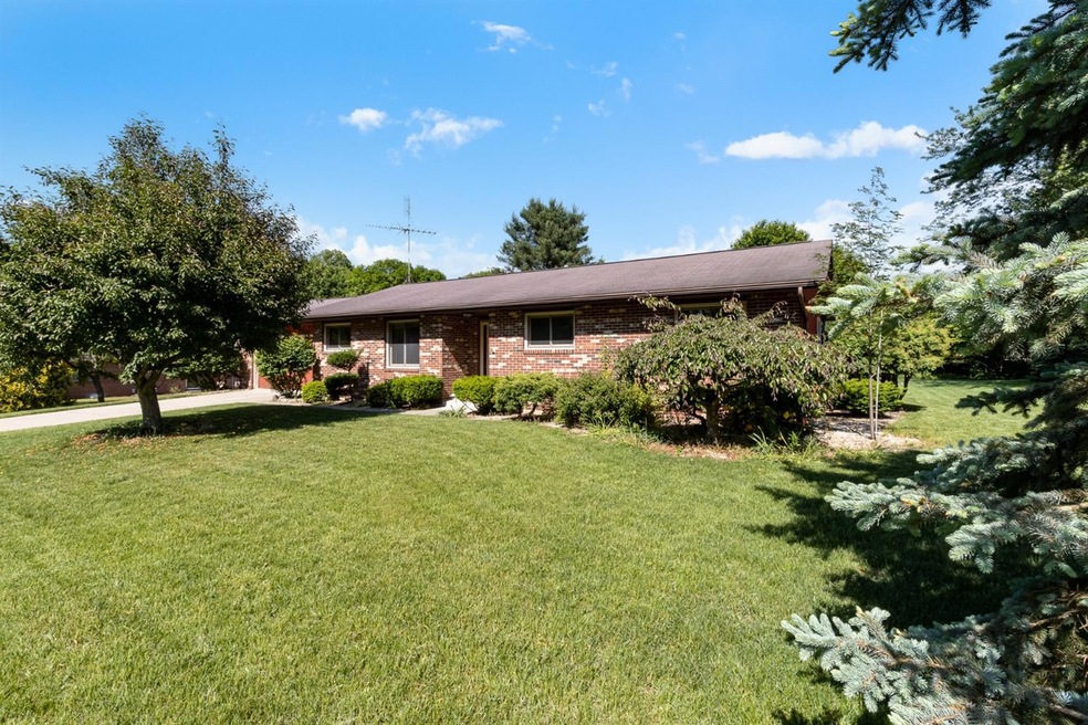 2657 N Rembrandt Ln, La Porte, IN 46350 - photo 1