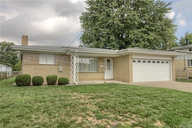 16017 Dort St, Roseville, MI 48066 - photo 1