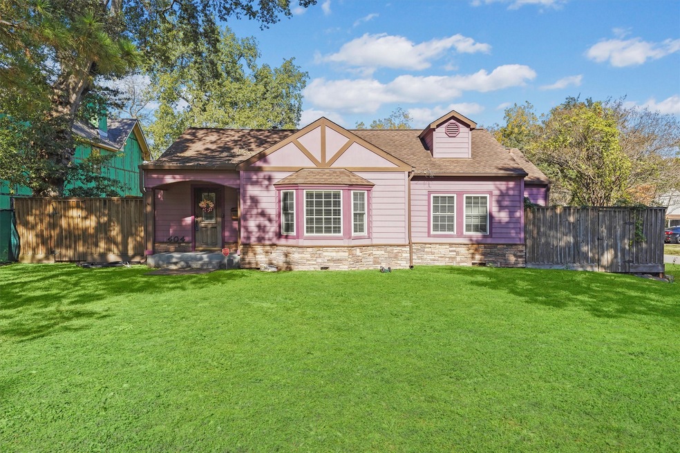 404 W 31st St, Houston, TX 77018 - photo 1