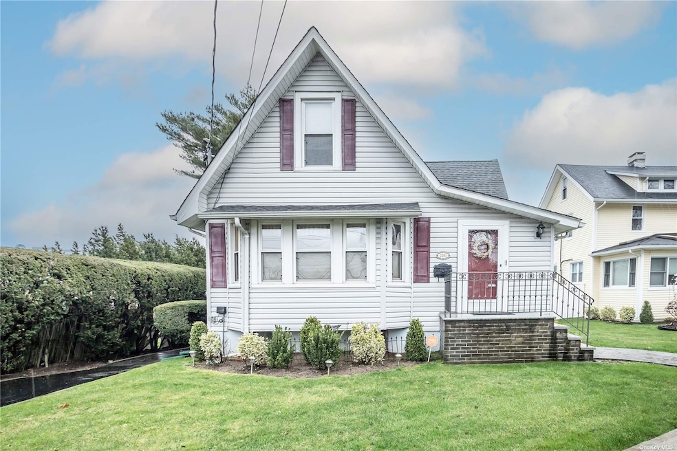 2293 Edna Ct, Baldwin, NY 11510 - photo 1