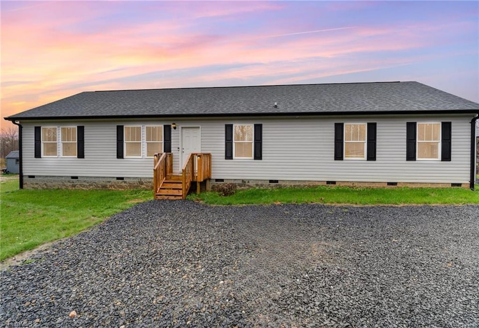 1149 Oakwood Acres Rd, Asheboro, NC 27205 - photo 1