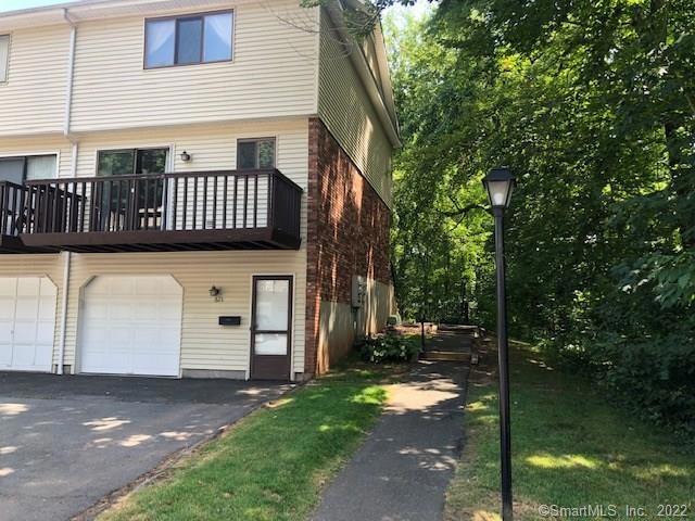 671 Churchill Dr unit 671, Newington, CT 06111 - photo 1