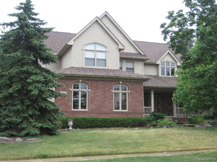 7445 Rafford Ln, West Bloomfield, MI 48322 - photo 1