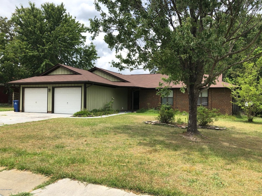 1017 Massey Rd, Jacksonville, NC 28546 - photo 1