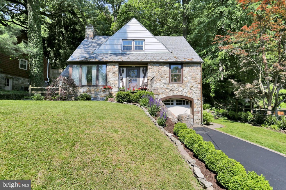 218 Laurel Ave, Reading, PA 19606 - photo 1