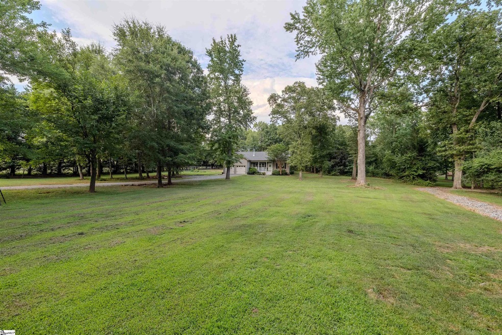 316 Meadow Rd, Inman, SC 29349 - photo 1