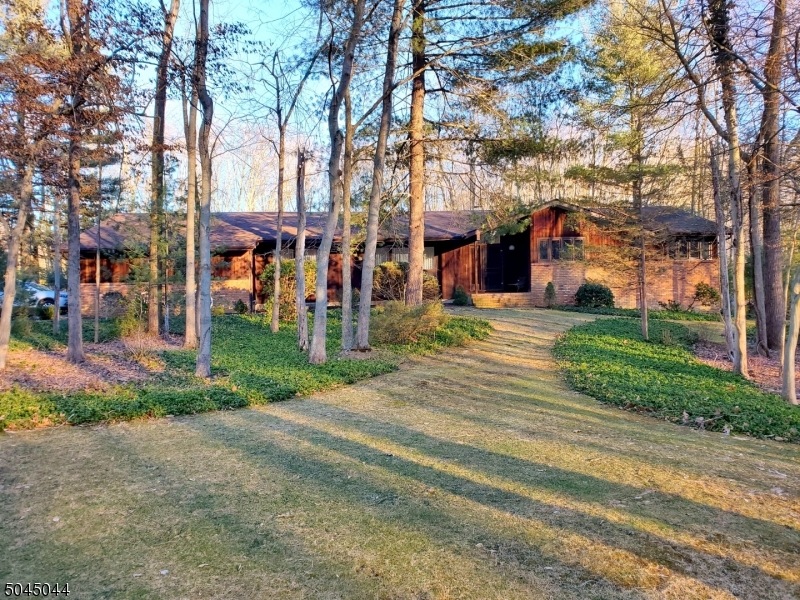 17 Lenape Trail, Warren, NJ 07059 - photo 1