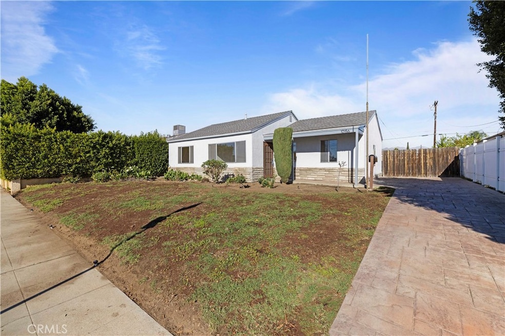 10156 Laurel Canyon Blvd, Pacoima, CA 91331 - photo 1
