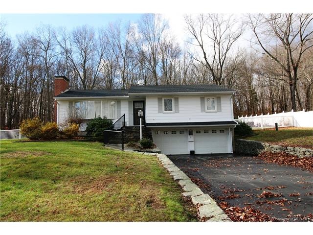 17 Larry St, Norwich, CT 06360 - photo 1