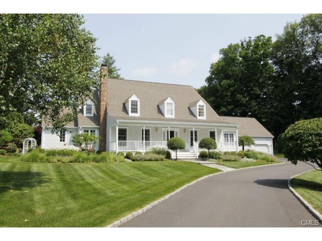 Welcome to 24 Oak Knoll!