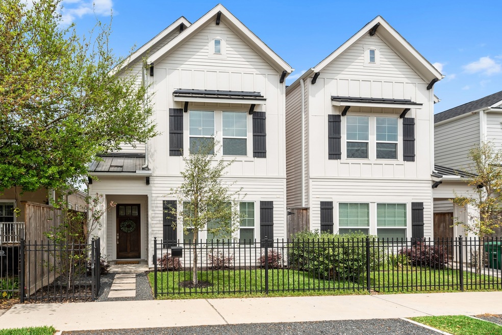 815 W 26th St, Houston, TX 77008 - photo 1